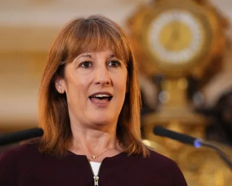 British Chancellor Set to Appear Gambling Lobbyist's Event Amid Tax Assessment